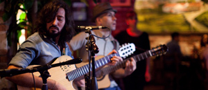 Live music & Happy Hour